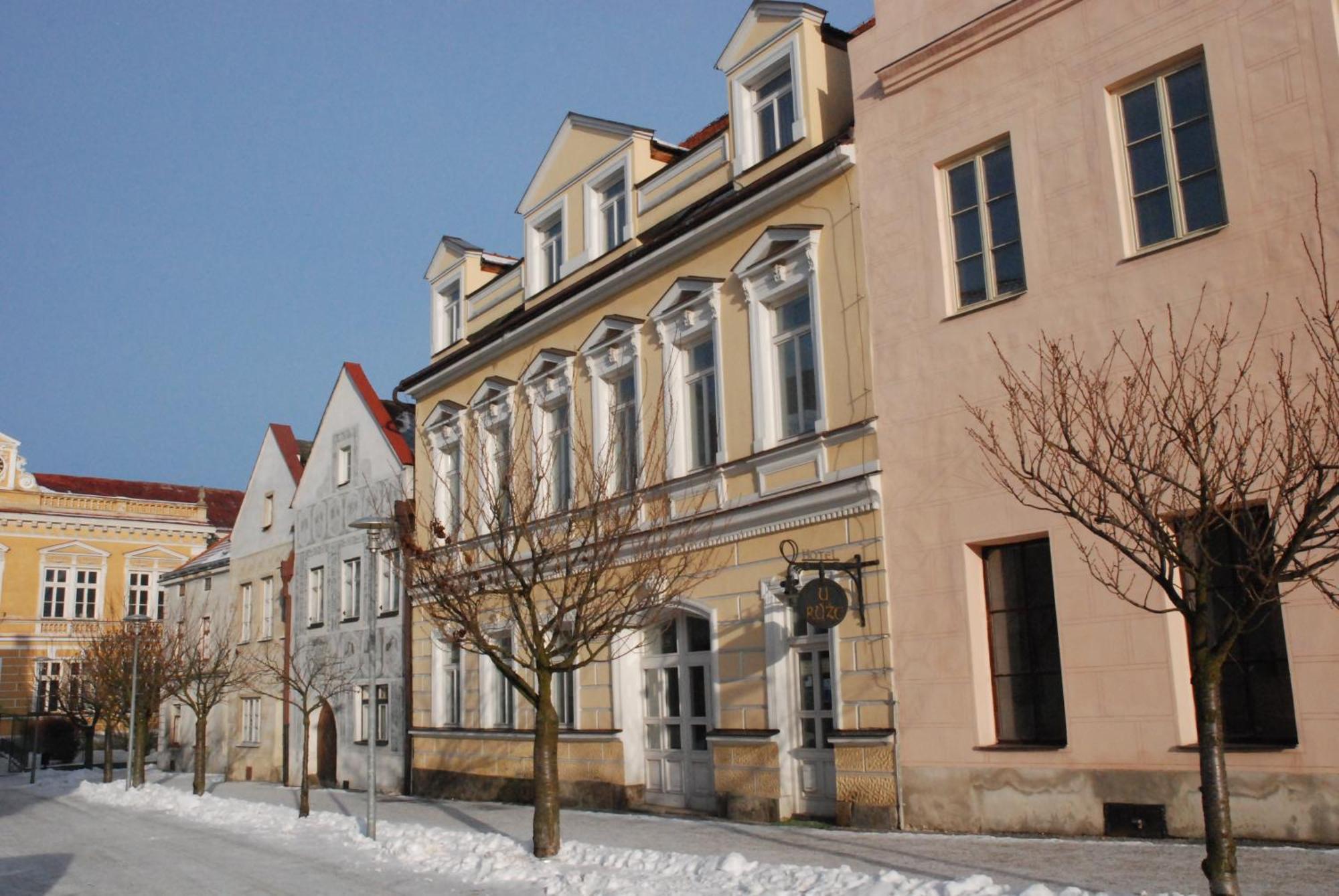 Hotel U Ruze Slavonice Bagian luar foto