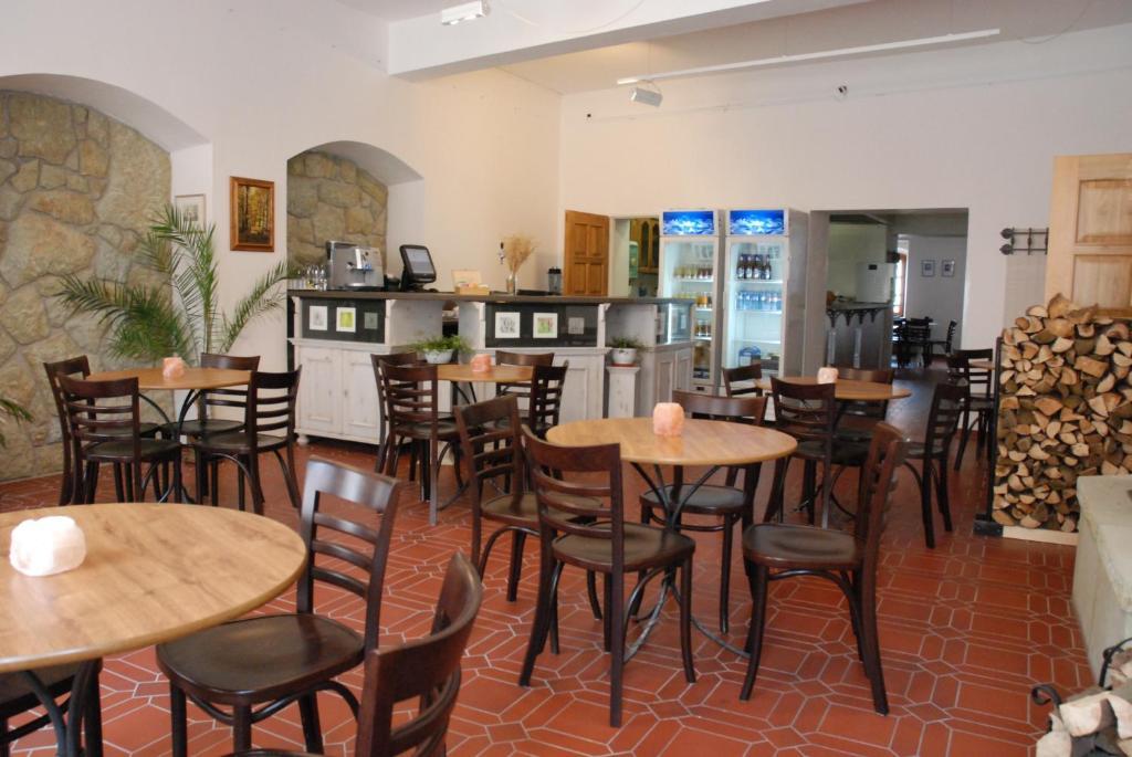 Hotel U Ruze Slavonice Bagian luar foto