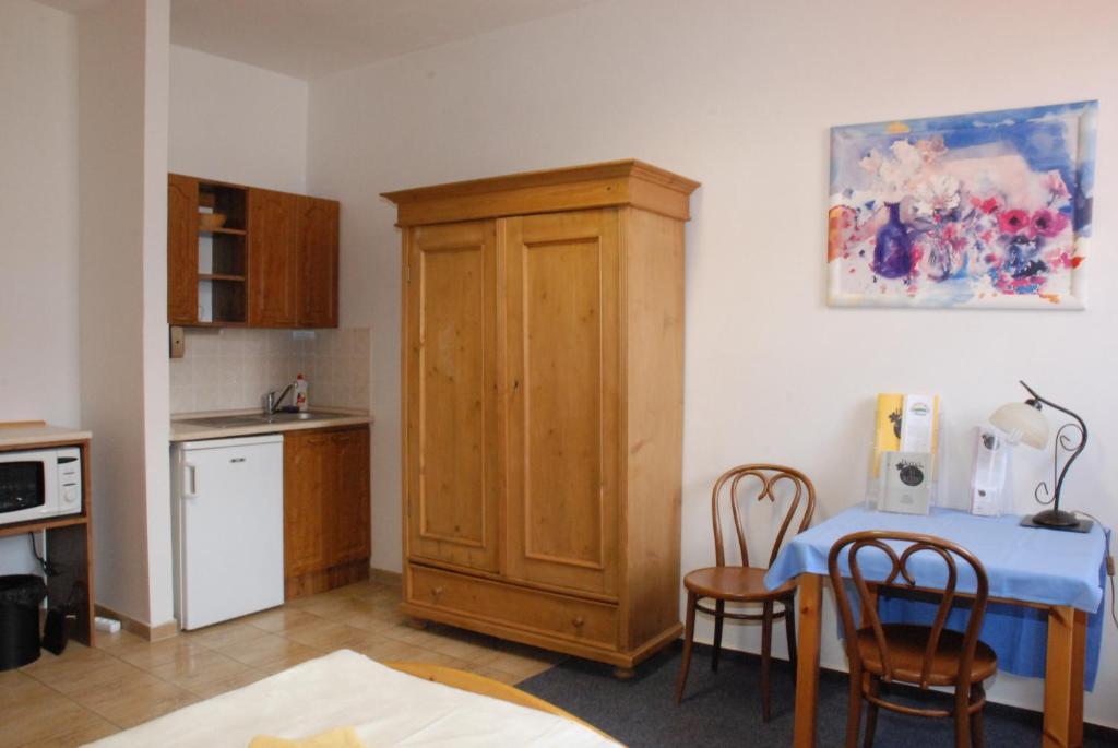 Hotel U Ruze Slavonice Ruang foto